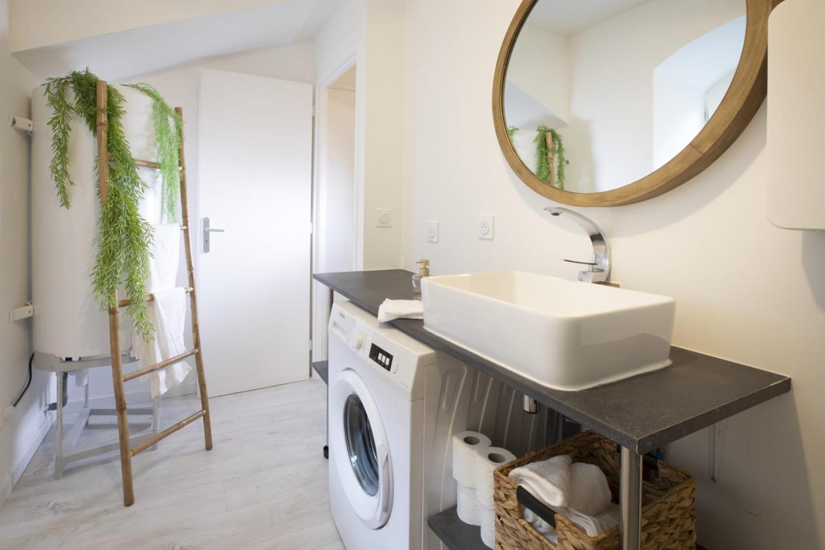 Le Nid 3 Etoiles Wifi, Netflix, Disney, Coeur De Bastide Villefranche-de-Rouergue Exterior photo